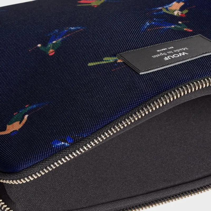 Housse Ipad Wouf 25 cm Chamonix - Imprimé skieurs bleu marine