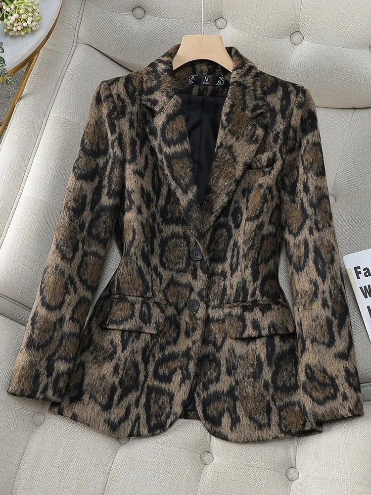 Zeljka - Le blazer imprimé léopard pour femme